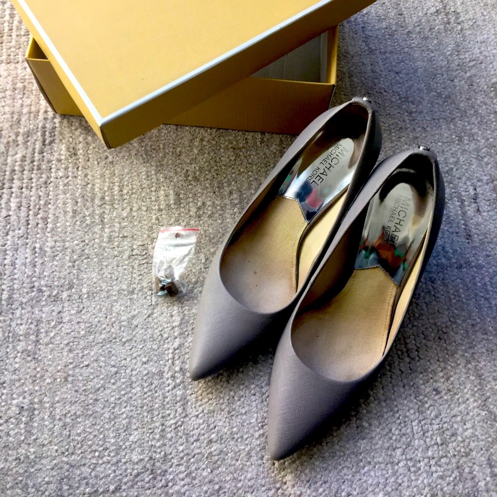 Michael Kors pumps